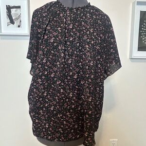 Reitmans Black Floral Short-Sleeve Blouse